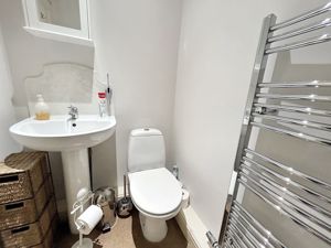 En-suite- click for photo gallery